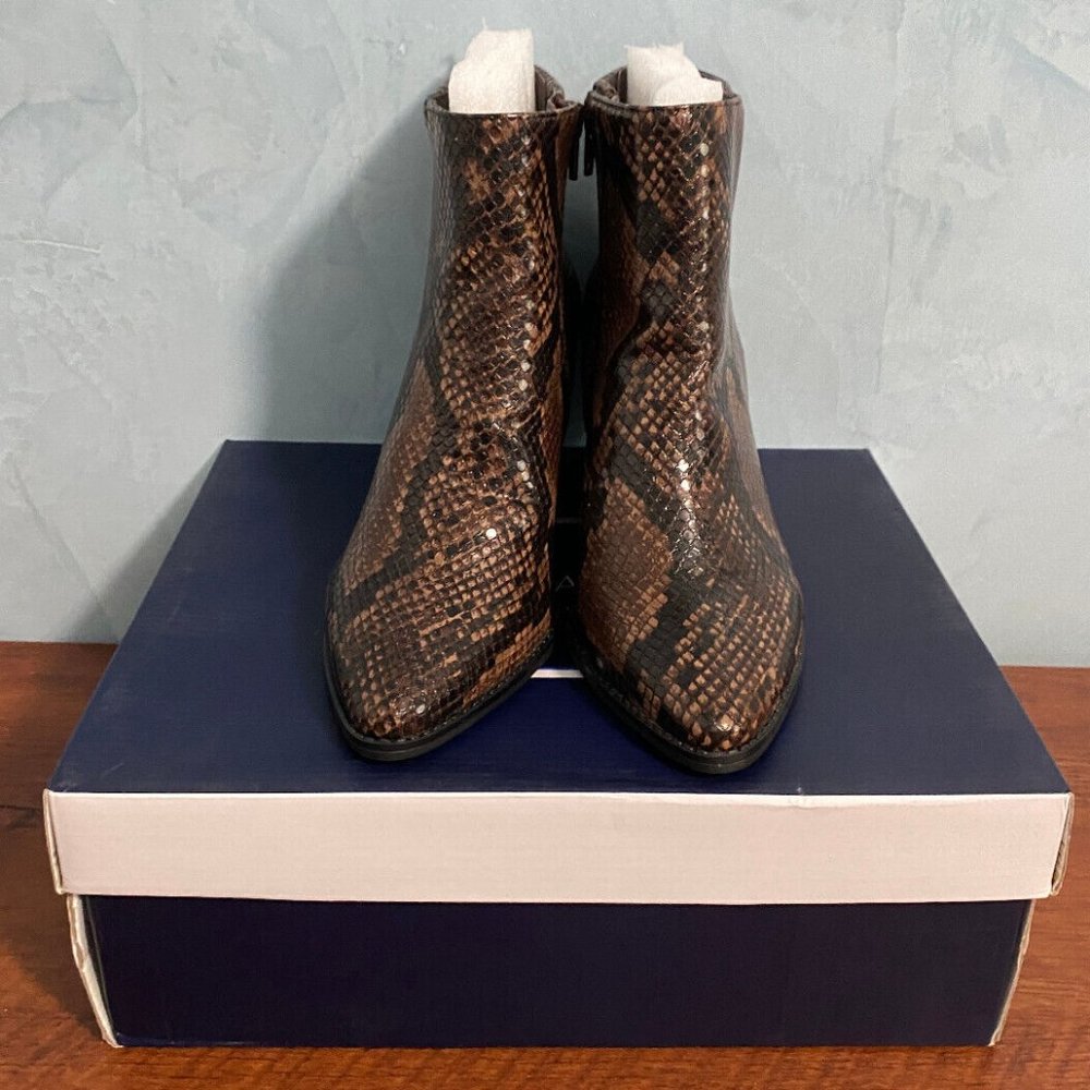 Kaari Blue SNake Eloise Boots Sz 7‎